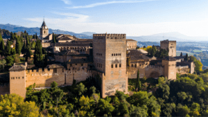 Experiencia de turismo gastronómico en España en mesa tradicional.
