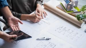 Proceso de proyectos arquitectónicos desde el concepto inicial hasta la planificación y diseño arquitectónico en estudio de arquitectura profesional
