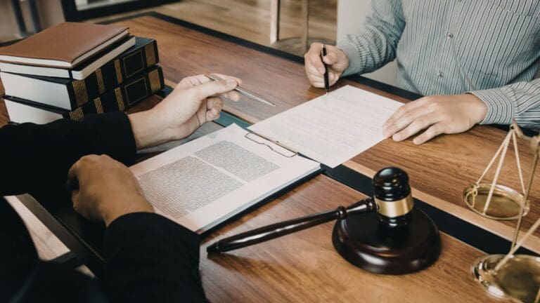 ¿Cuándo necesitas un abogado especializado en derecho civil?