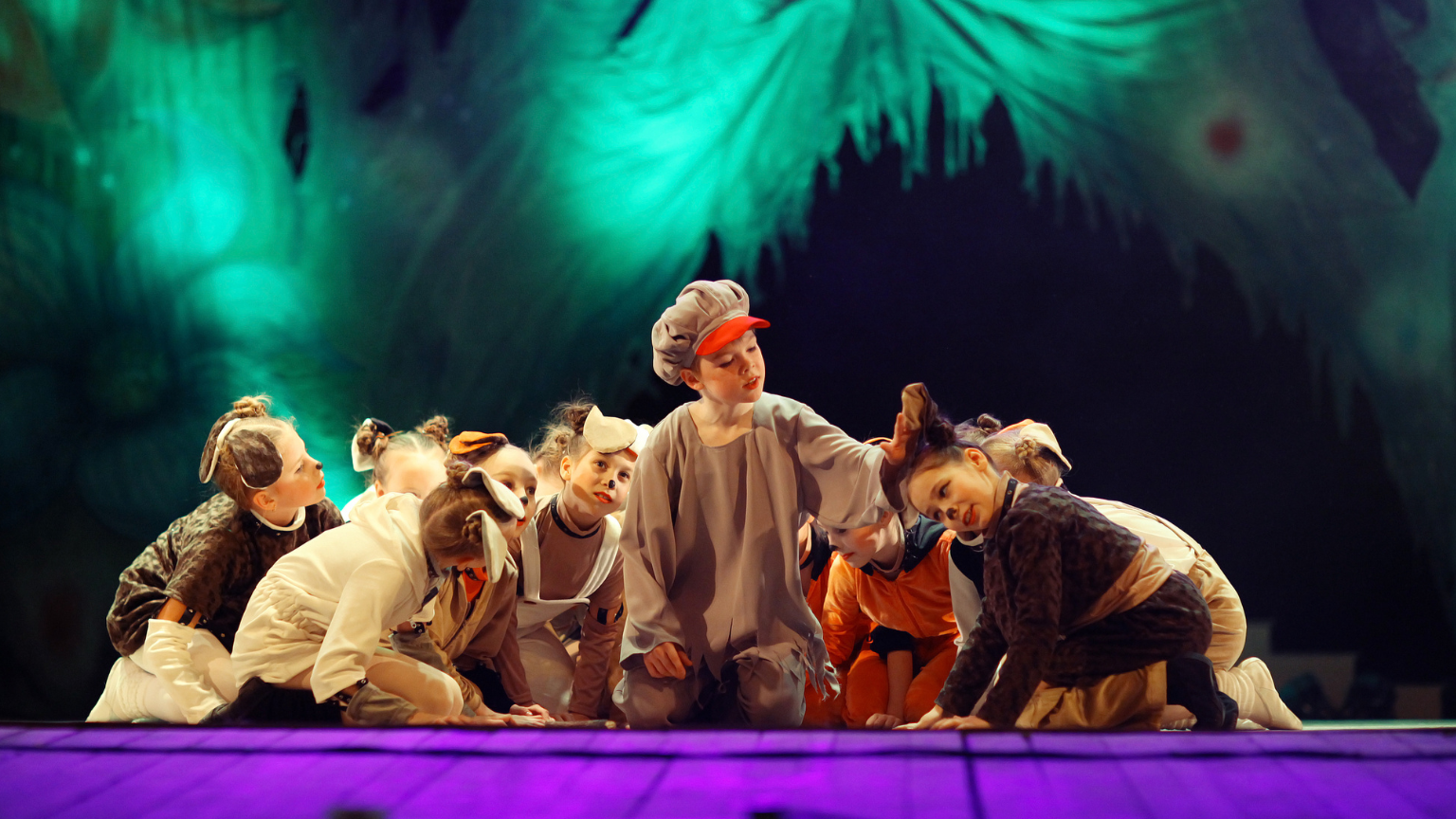 Cómo el teatro de musical infantil despierta la creatividad a los niños