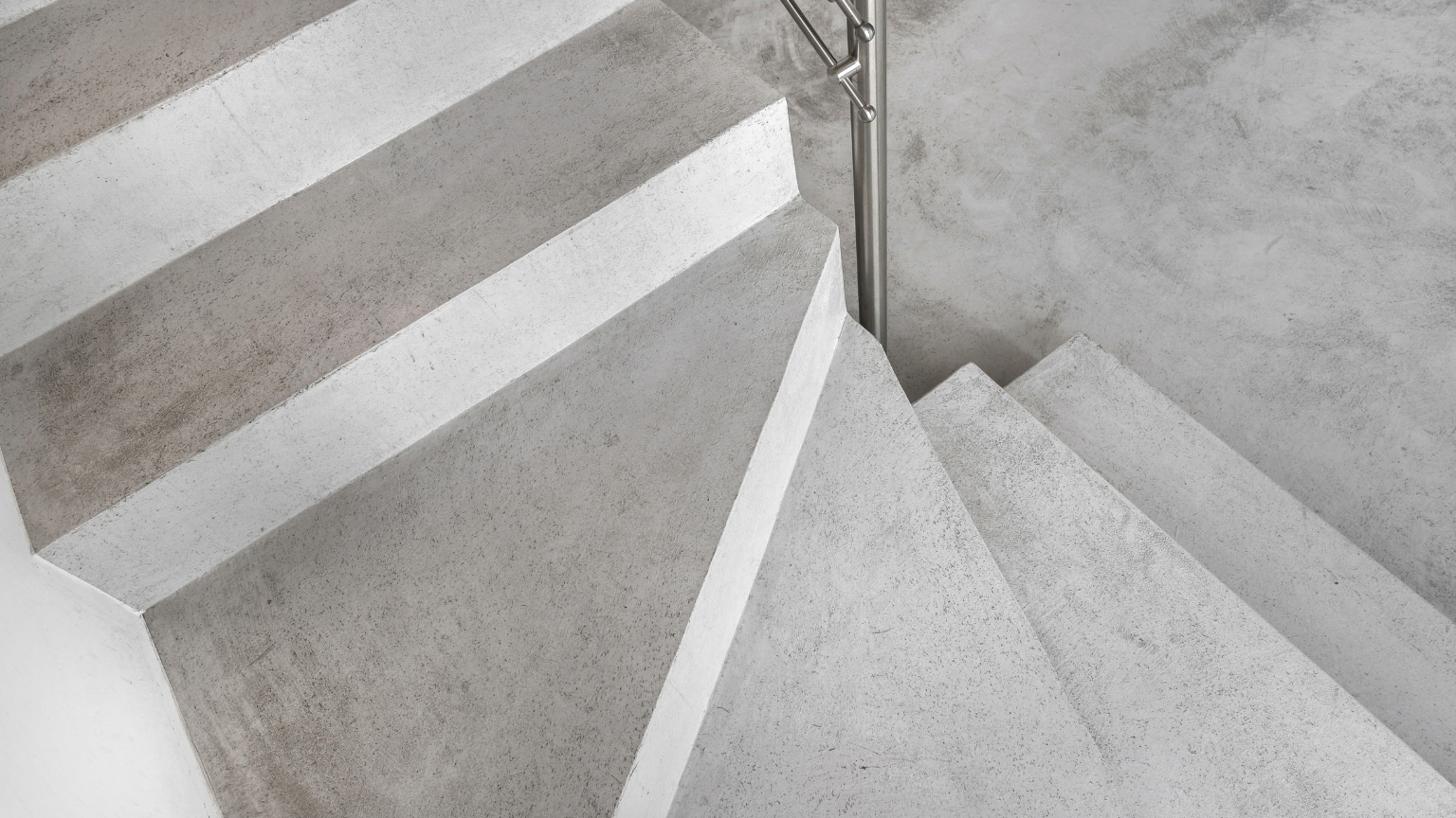 Microcemento en casa ventajas desventajas y cuándo usarlo