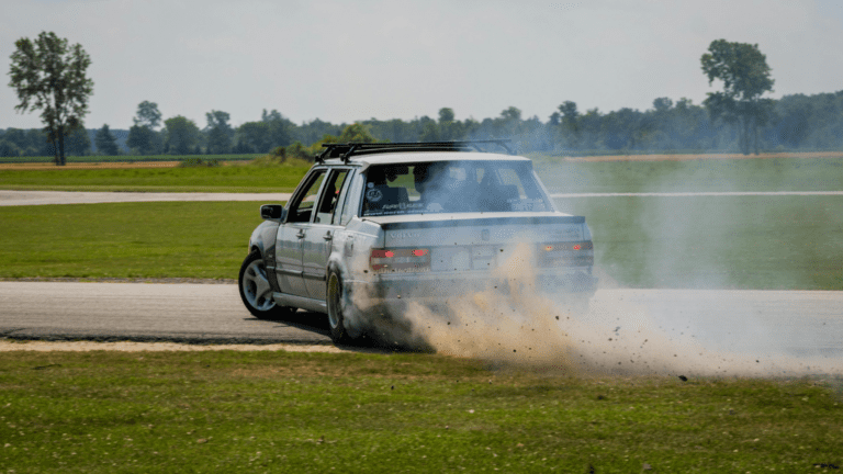 ¿Sabes reaccionar ante un derrape del coche?