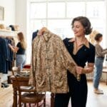 ¿Por qué comprar ropa vintage es una elección inteligente y con estilo?