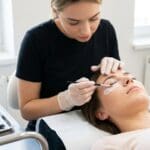 ¿Qué es el lifting de pestañas con queratina y para qué sirve?