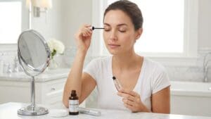 ¿Qué es un tratamiento pestañas fortalecedor y para qué sirve?