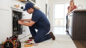 ¿Qué es un electricista a domicilio y cuándo se necesita su ayuda?