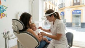 ¿Por qué es importante el dentista para bebés en España?