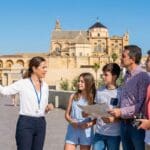 ¿Qué son las visitas guiadas privadas en Córdoba y cómo funcionan?