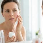 ¿Qué es la piel sensible a los 40 y cómo entender sus cambios?