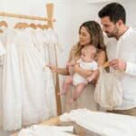 ¿Cómo elegir los trajes de bautizo para bebé perfectos?