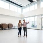 ¿Qué es el alquiler de una sala para eventos y cómo funciona?