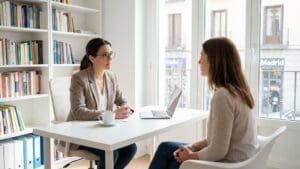 Psicóloga en Madrid: cuándo buscar apoyo profesional