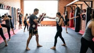 ¿Qué es entrenar kick boxing y cómo se puede empezar?