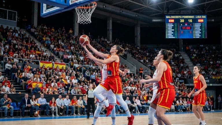 ¿Cuál es la situación actual del baloncesto femenino en España?