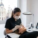 ¿Qué es una lashista y cuál es su trabajo en Madrid?