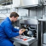 ¿Qué implica la reparación de lavavajillas industriales para la hostelería?