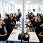 ¿Qué es una academia de maquillaje y cómo funciona su formación?