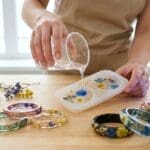 ¿Qué son las pulseras de resina artesanales y por qué son tan especiales?