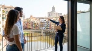 ¿Qué es un asesor inmobiliario y por qué es importante en Girona?