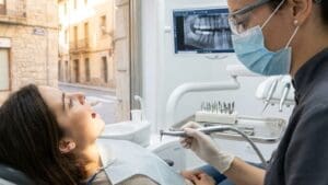 ¿Qué son las fresas dentales en España y por qué son cruciales para el especialista?