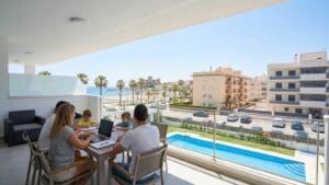 ¿Qué considerar al buscar un alquiler de apartamentos en Almuñécar?