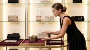 ¿Cómo elegir los bolsos de fiesta para mujer más adecuados?