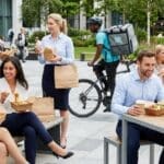 ¿Qué es la comida para llevar y por qué se ha vuelto tan popular?