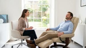 ¿Qué es la hipnosis clínica y cómo funciona para el bienestar?