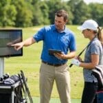 ¿Qué es el asesoramiento profesional de golf y cómo beneficia al jugador?