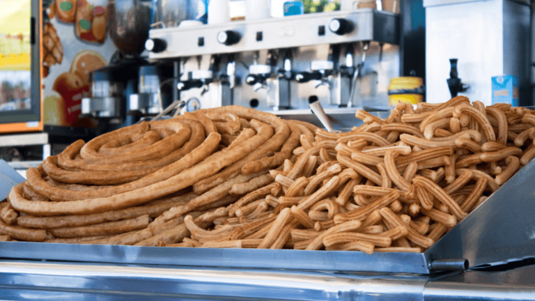 Cómo elegir una churrería en Madrid para disfrutar churros artesanales
