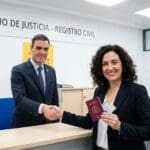Nacionalidad por residencia frente a otras vías: cuál elegir