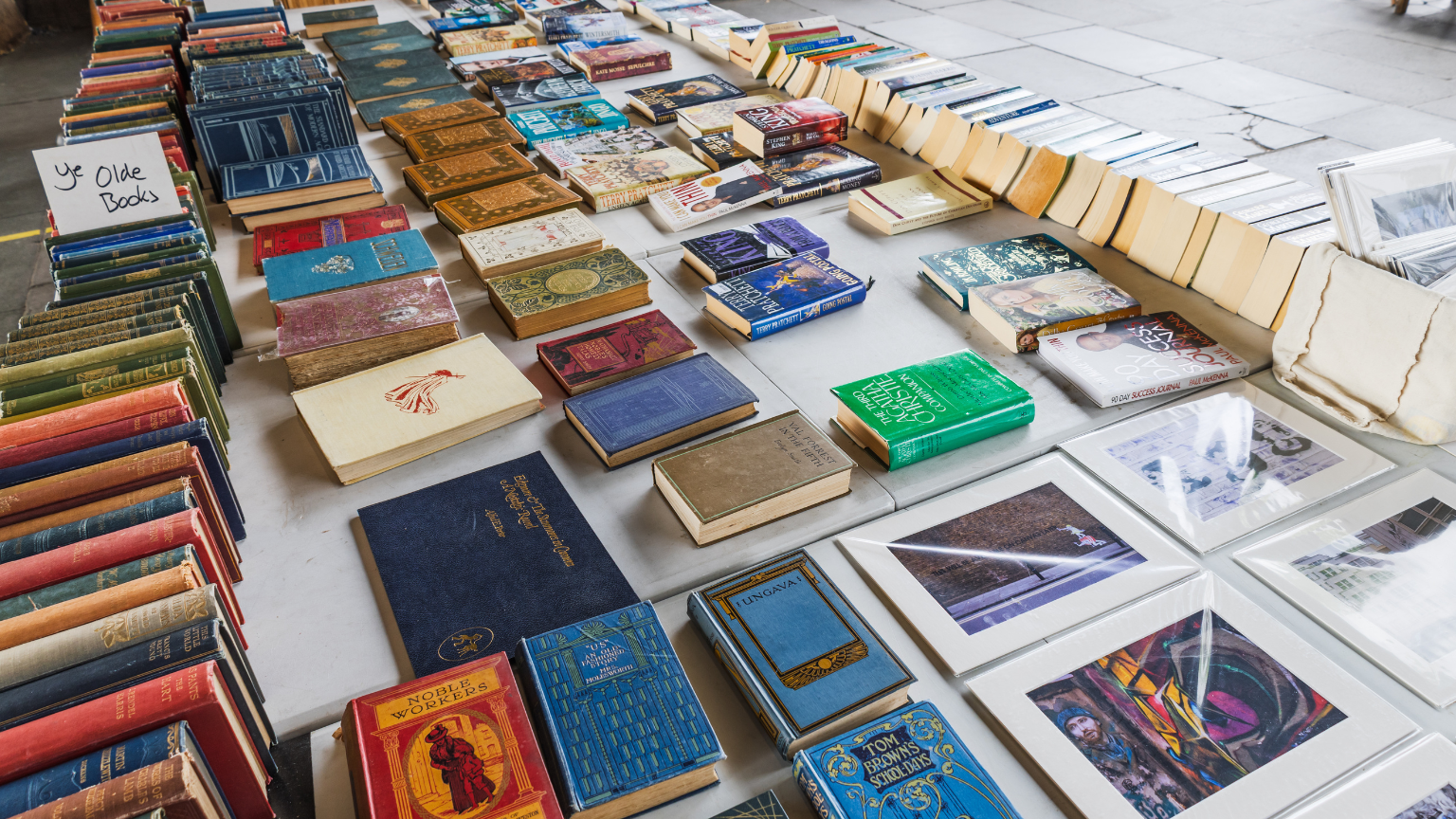 Librerías en Valencia: espacios para descubrir libros con historia